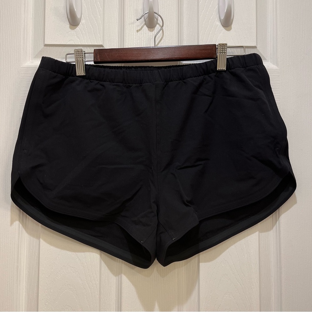 NWOT OUTDOOR VOICES Running Short Black L